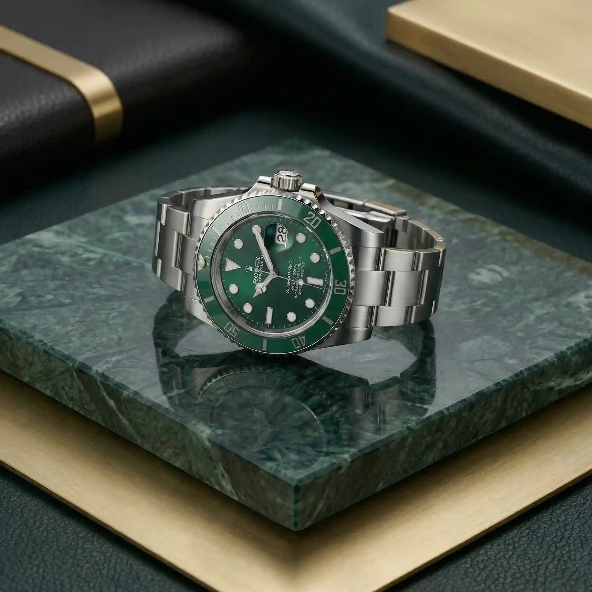 Submarine - 41mm in Steel